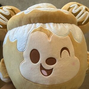 Disney Munchlings Cinnamon Swirl Bun Scented Mickey Mouse from Disneyland